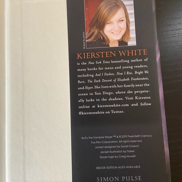 Fictional Hardcover Book Bundle - Picture 6 of 16